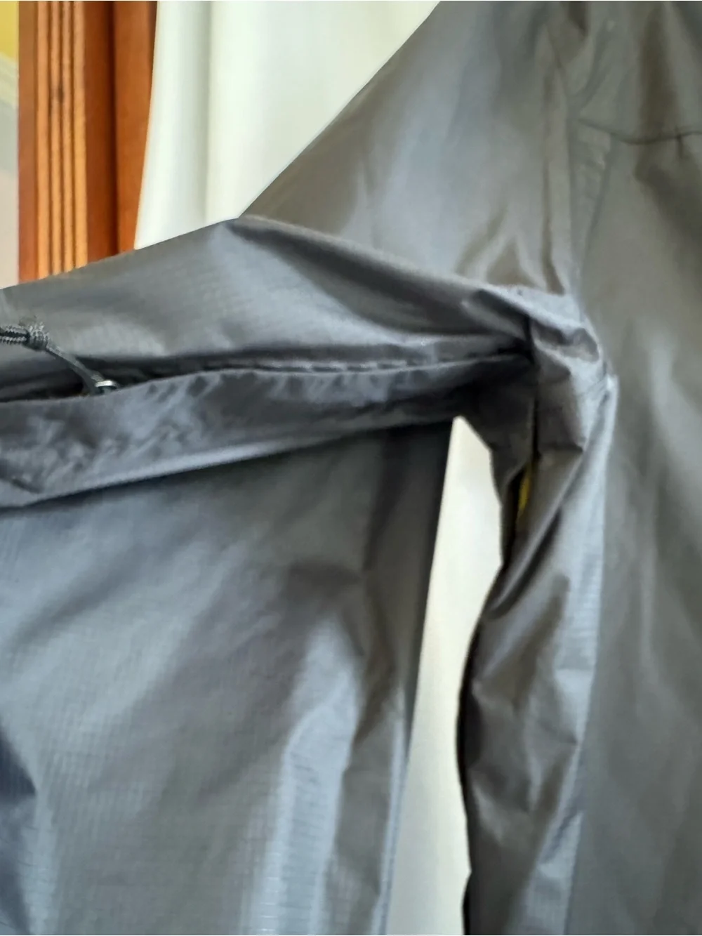 The North Face Black Shell Jacket with Yellow Trim Men’s XL NWOT